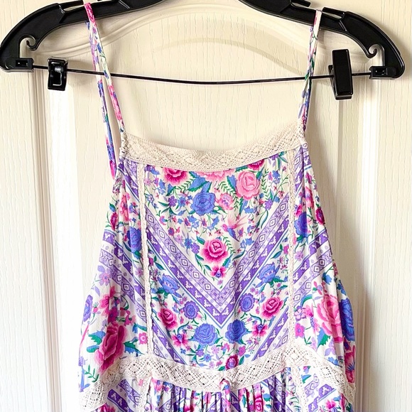 Spell Babushka Midi Dress Floral Lavender Handkerchief Hem Large EUC - Picture 4 of 9